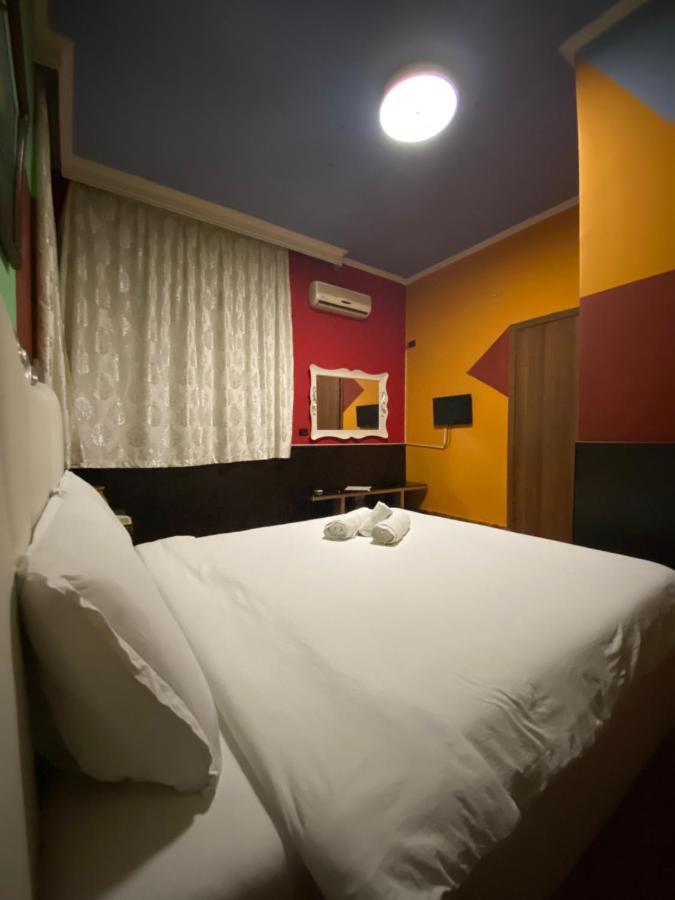 Hotel Rex 티라나 외부 사진
