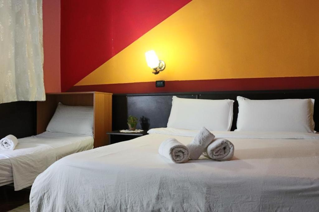 Hotel Rex 티라나 외부 사진